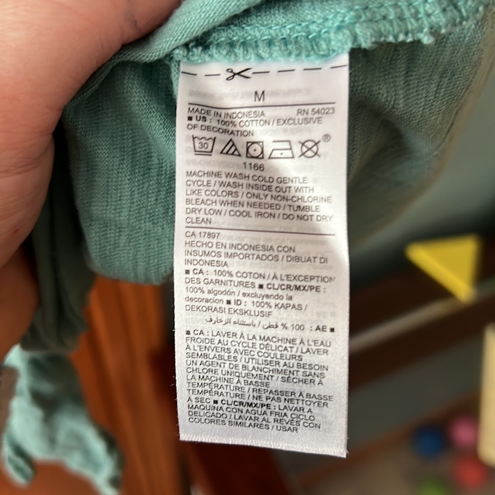 Old Navy Mint Green Top Size Medium Shoulder Detail Knotted Casual Spring Pastel - Picture 6 of 6
